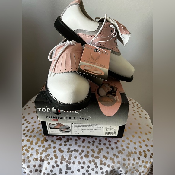 Shoes - NWT Top Flite Premium Ladies Golf Shoe size 7